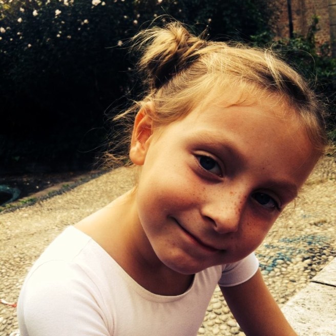 La B in versione sorella minore di Pippi